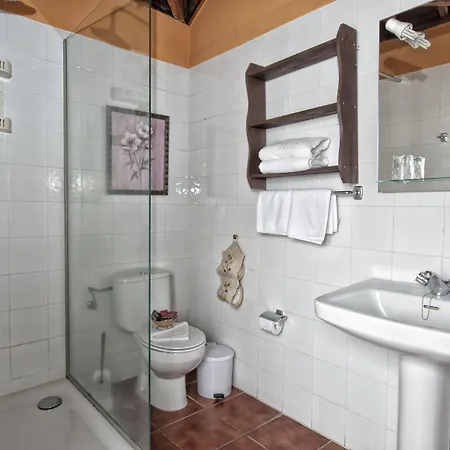 Rural Senderos De Abona 3*